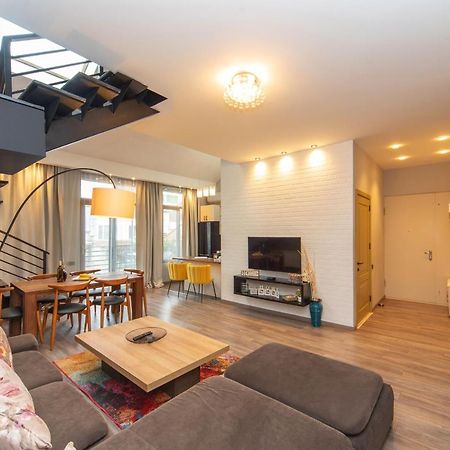Luxury 4 Bedroom Apartment #1 In The City Center Of Tiflis Exterior foto