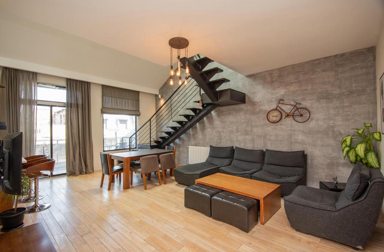 Luxury 4 Bedroom Apartment #1 In The City Center Of Tiflis Exterior foto