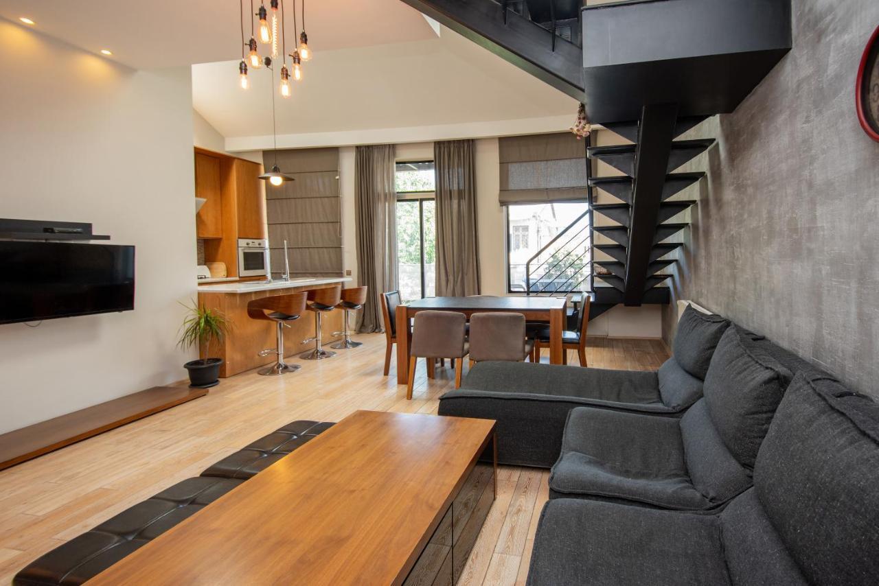 Luxury 4 Bedroom Apartment #1 In The City Center Of Tiflis Exterior foto