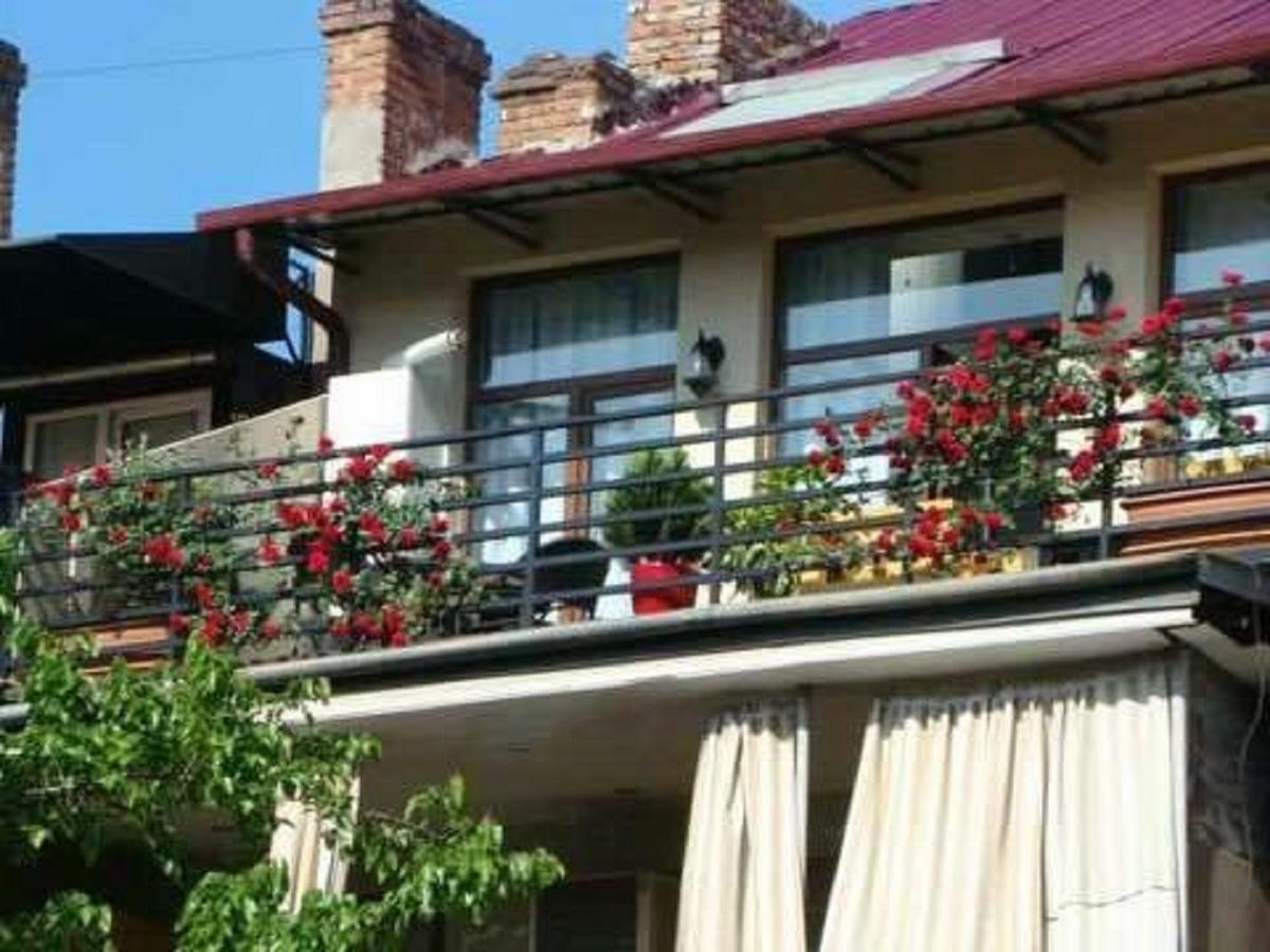 Luxury 4 Bedroom Apartment #1 In The City Center Of Tiflis Exterior foto